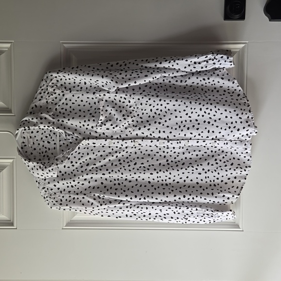 Beachlunchlounge Pebble Print Long Sleeve Button Down - Picture 1 of 6